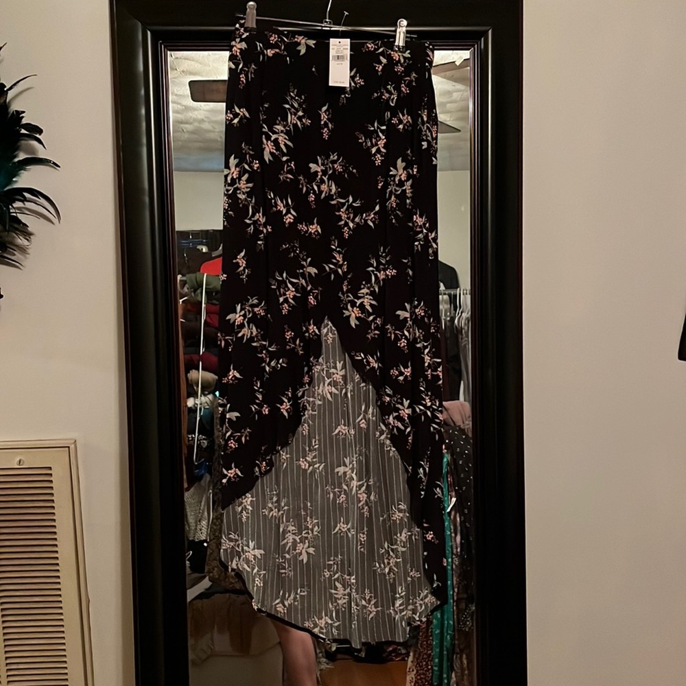 American eagle Harlow skirt size medium
